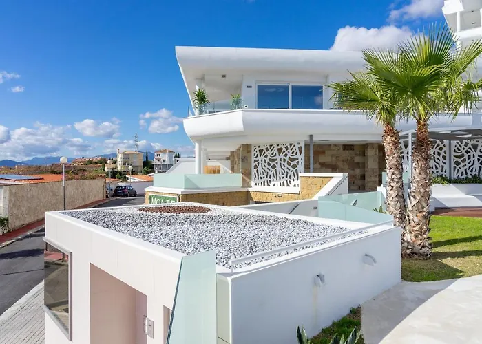 Monte Paraiso Apartment In Fuengirola By Costarentals - Ref 105